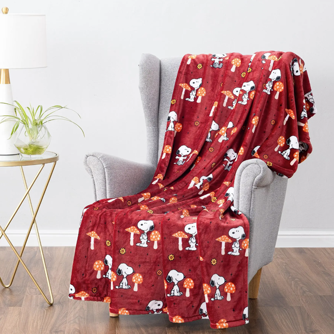 Peanuts Harvest Plush Throw